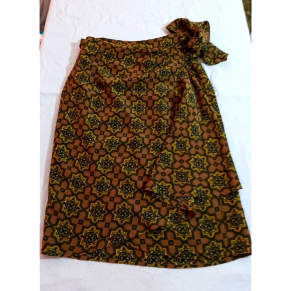 Ladies Wrap around Skirt